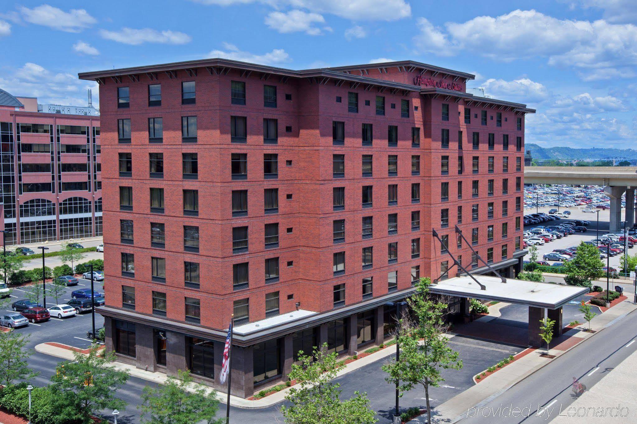 Hampton Inn & Suites Pittsburgh Downtown Exteriör bild